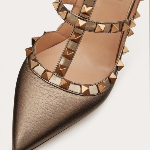 Valentino Tan Rockstud Heels with Pointed Toe Metalic Gold Size 37.5 - Picture 2 of 12